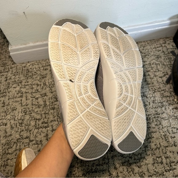 Sketchers Air-Cooled ArchFit Gray & Pink Slip-On Sneakers Size 10 - Picture 10 of 10